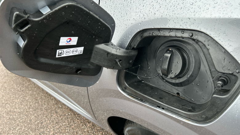 Peugeot 208 1.2 PureTech 100 Allure 5dr Petrol Hatchback